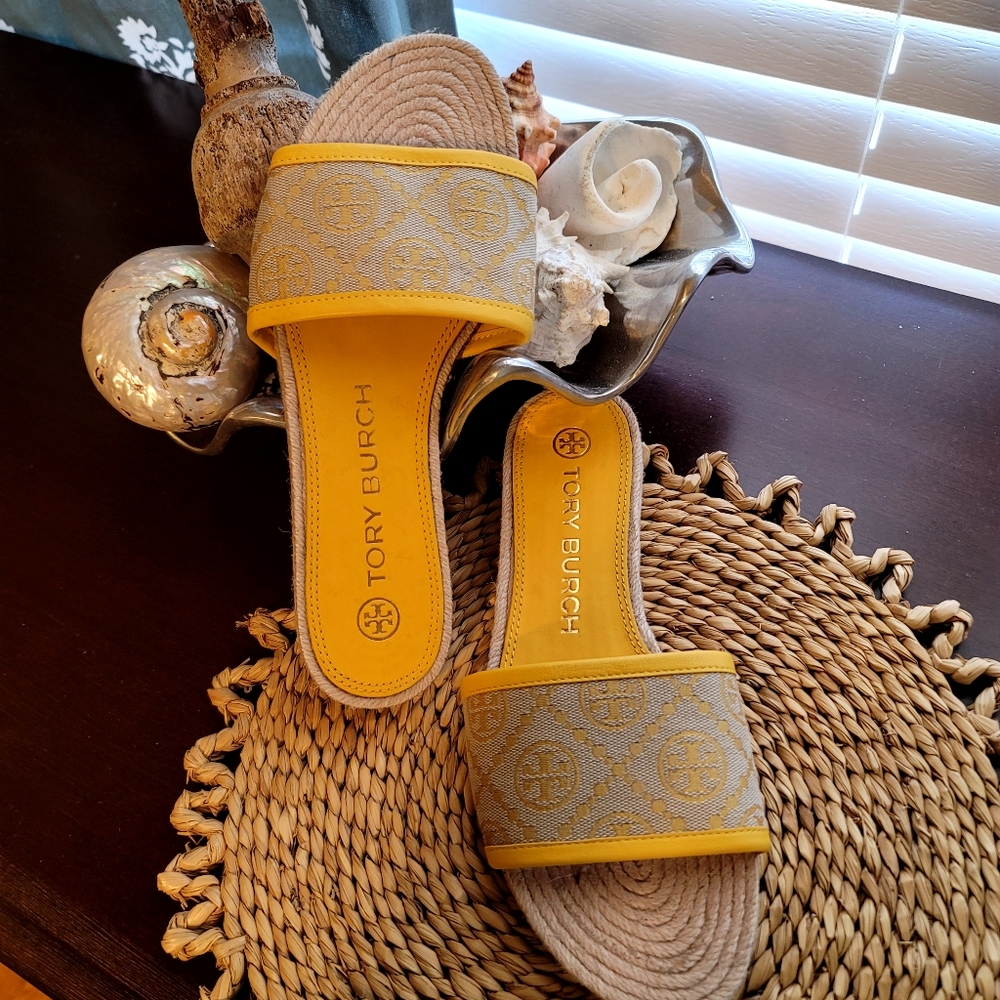 Tory Burch T Embroidered Flats in Goldfinch